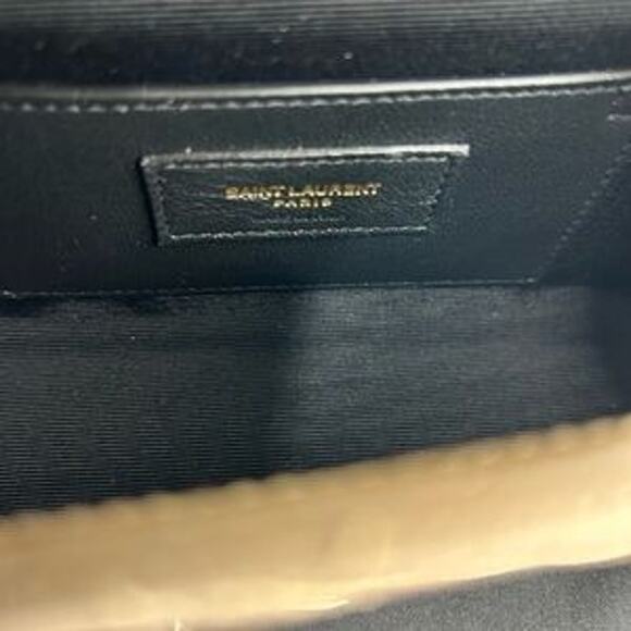 Women's SaintLaurent YSL envelope quilted grain , embossed leather made in Italy - Picture 2 of 13